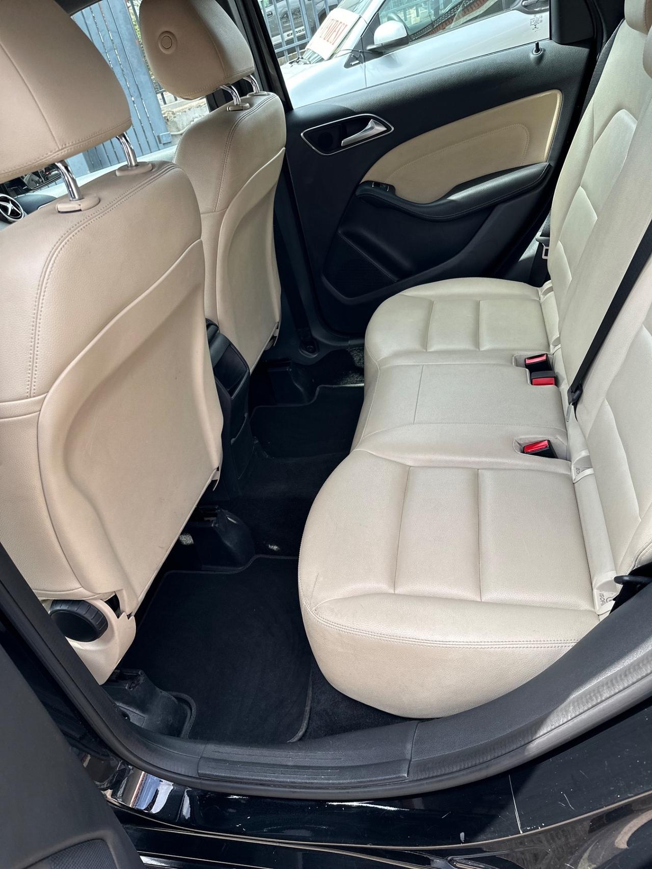 Mercedes-benz B 180 B 180 d Business