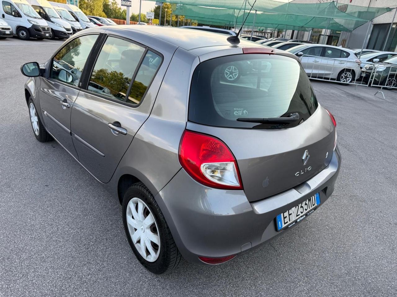 Renault Clio 1.2 16V 5 porte Dynamique