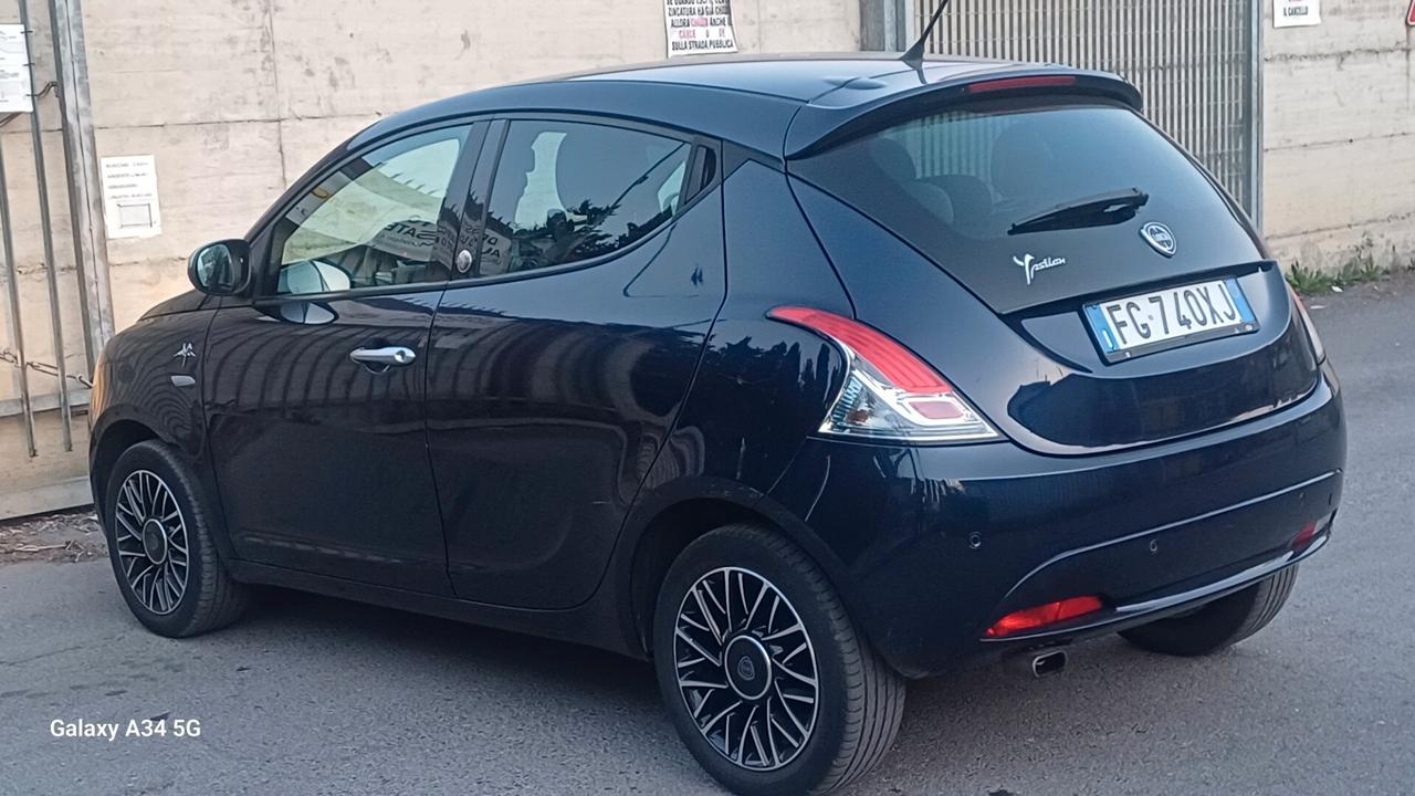 Lancia Ypsilon 1.2 69 CV 5 porte GPL Ecochic Unyca