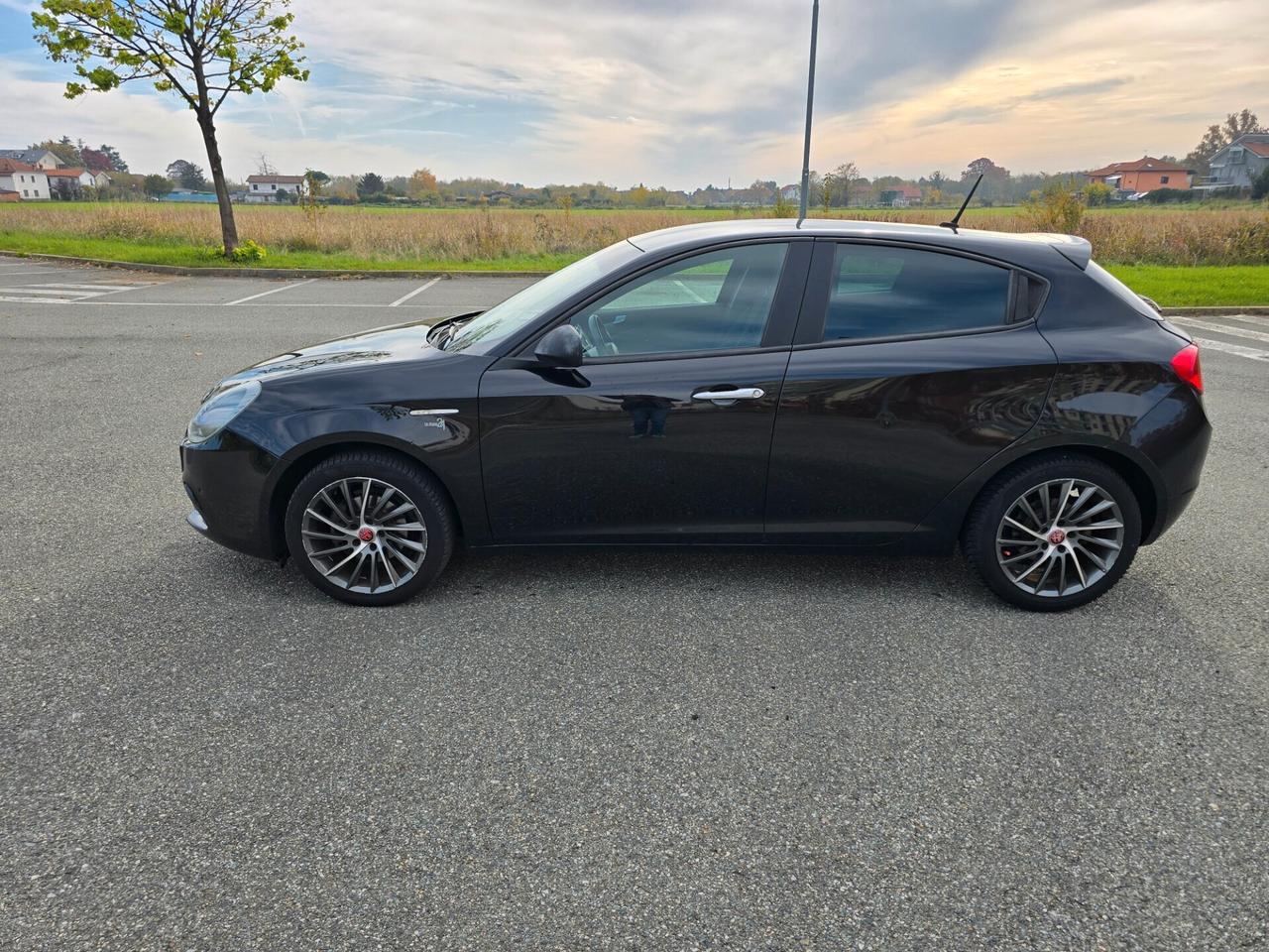 Alfa Romeo Giulietta 1.4 Turbo 120 CV Riders Navy Bixeno Cruise FULL