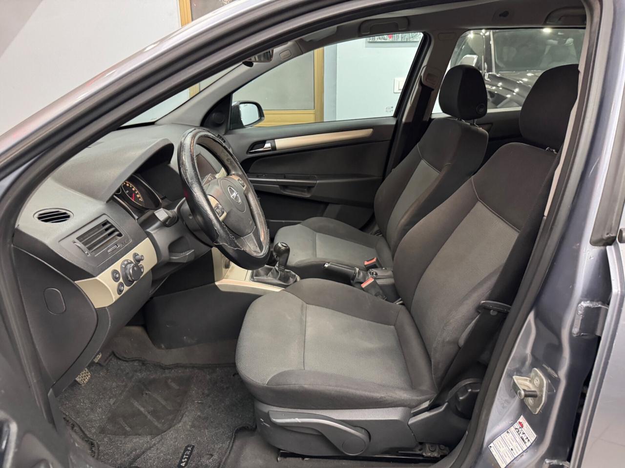 Opel Astra 1.9 CDTI 120CV Station Wagon Enjoy