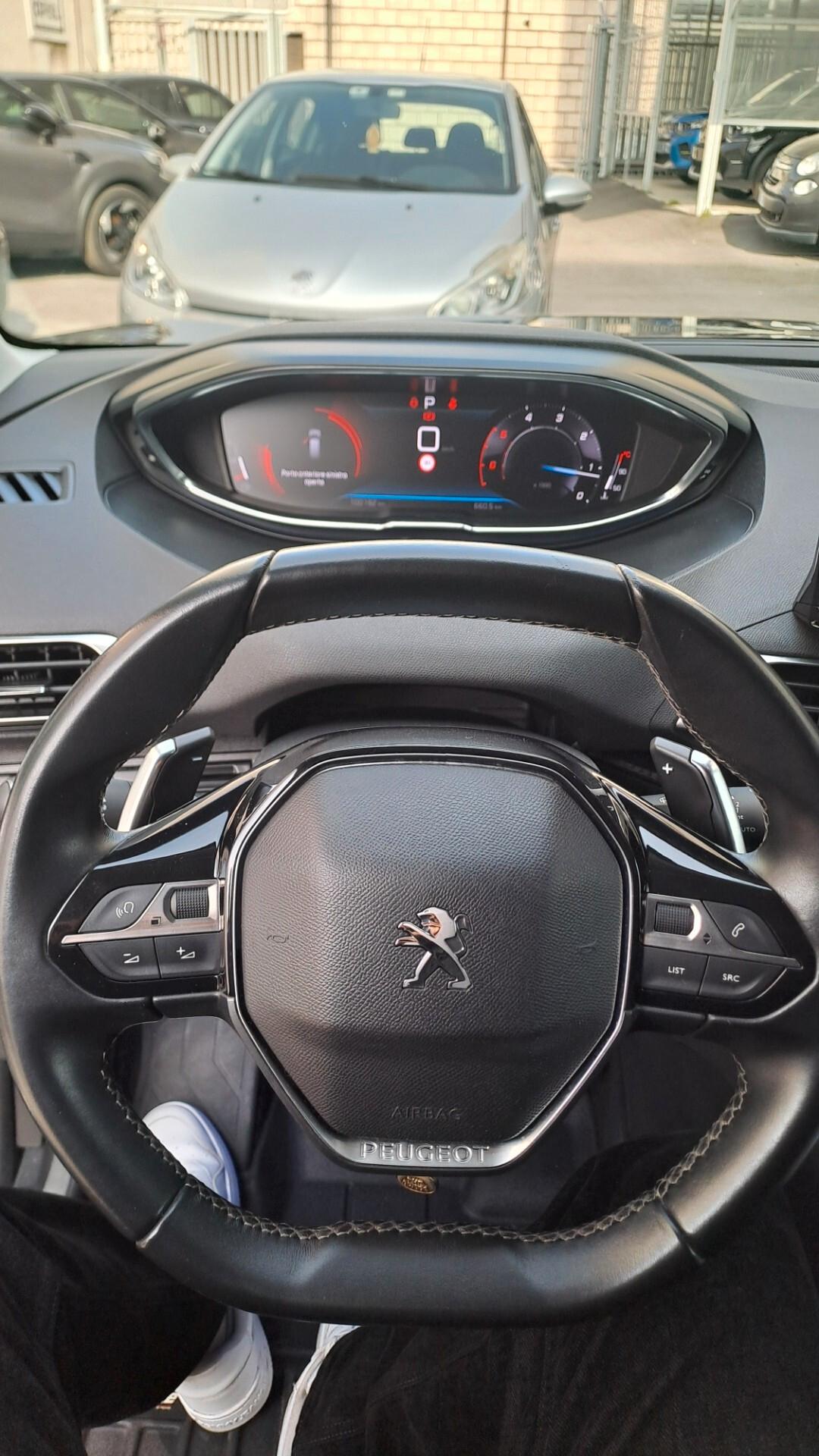Peugeot 3008 BlueHDi 130cv EAT8 Allure Diesel Automatica