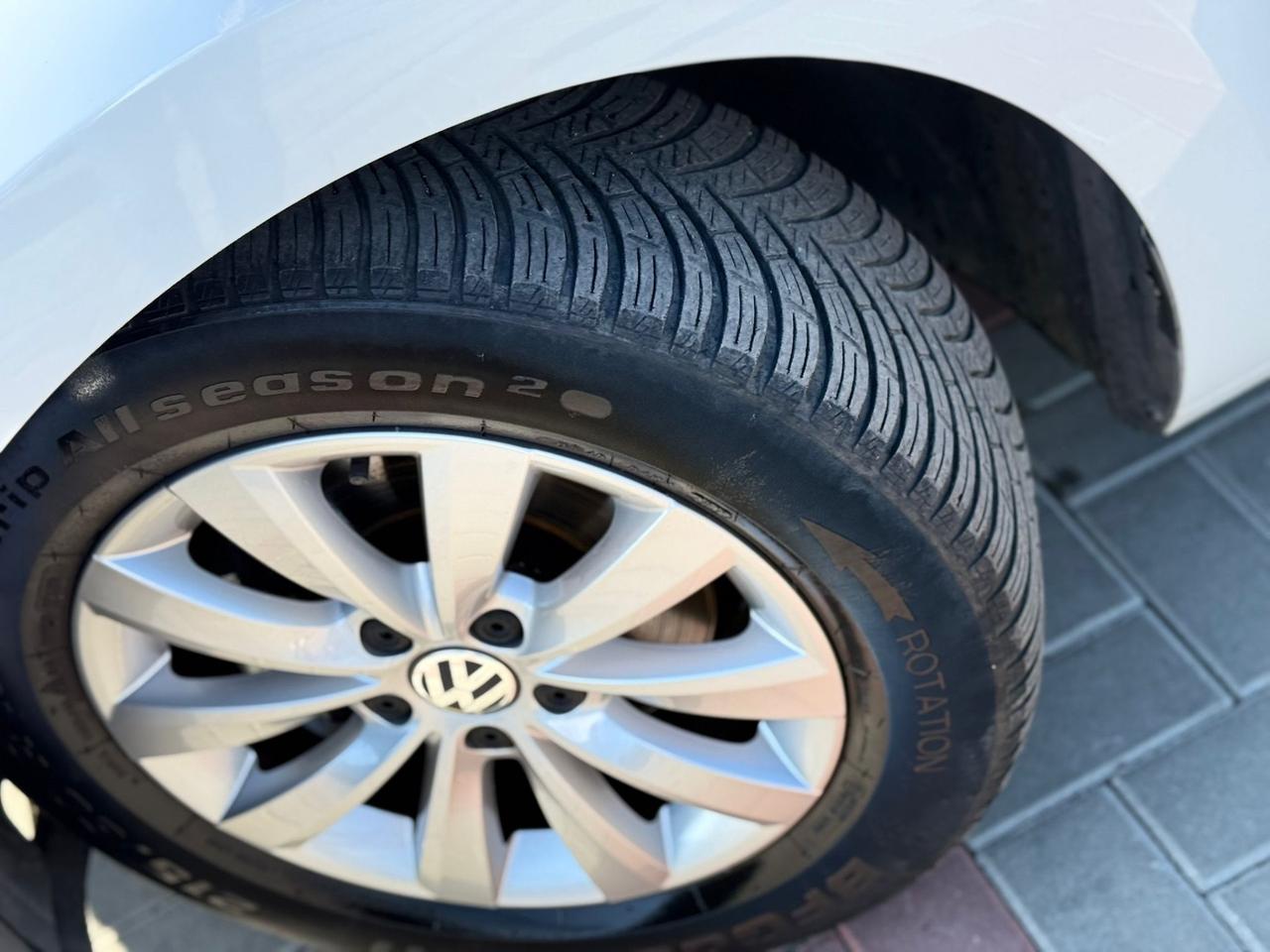 Volkswagen Maggiolino 1.6TDI 105CV TETTO APRIBILE