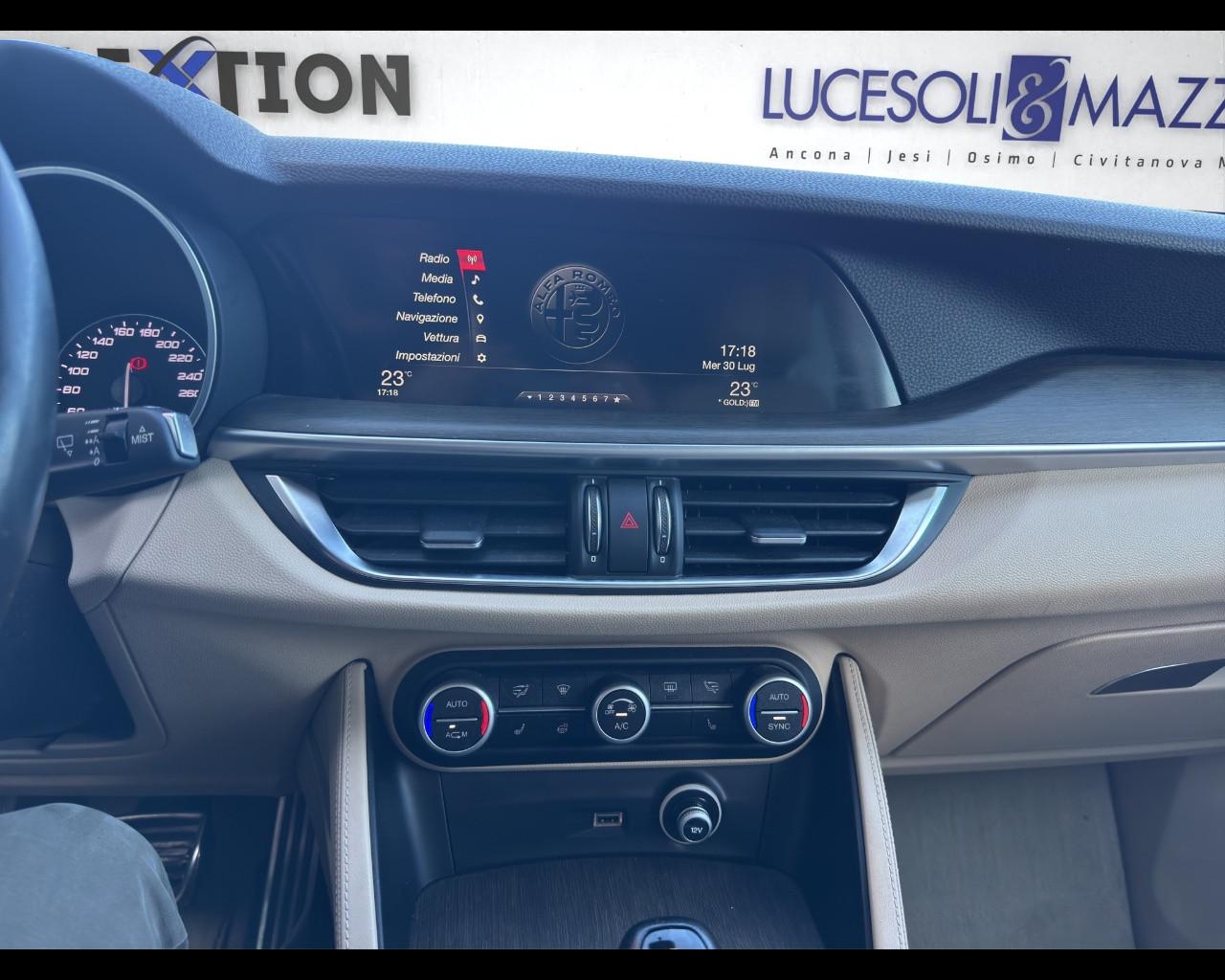 ALFA ROMEO Stelvio - Stelvio 2.2 Turbodiesel 210 CV AT8 Q4 Executive