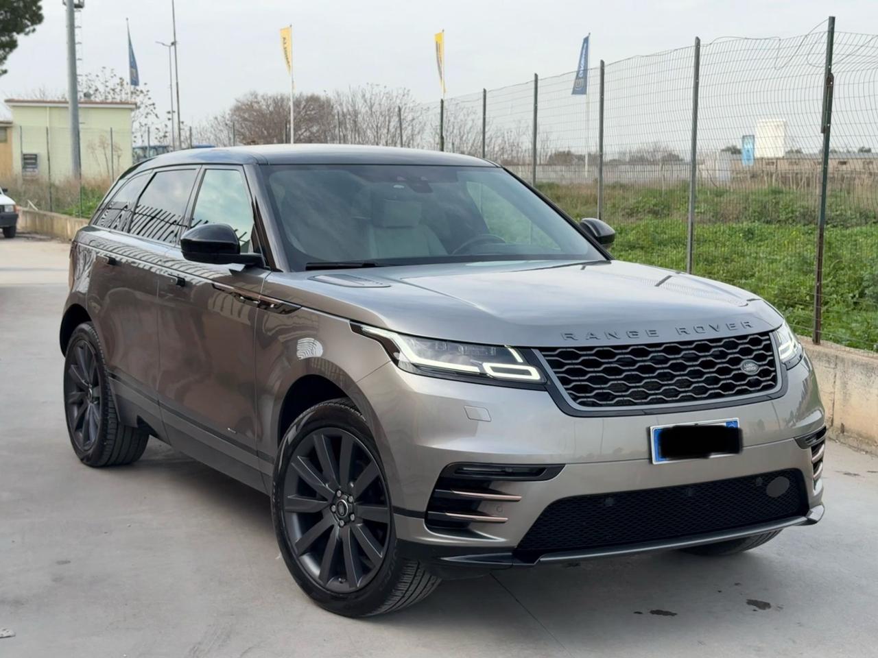 Range Rover Velar 2.0D 240 CV R-Dynamic