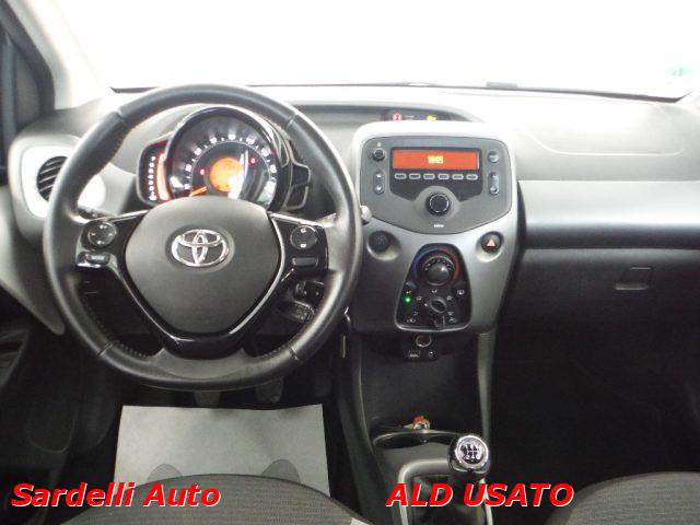 TOYOTA Aygo Connect 1.0