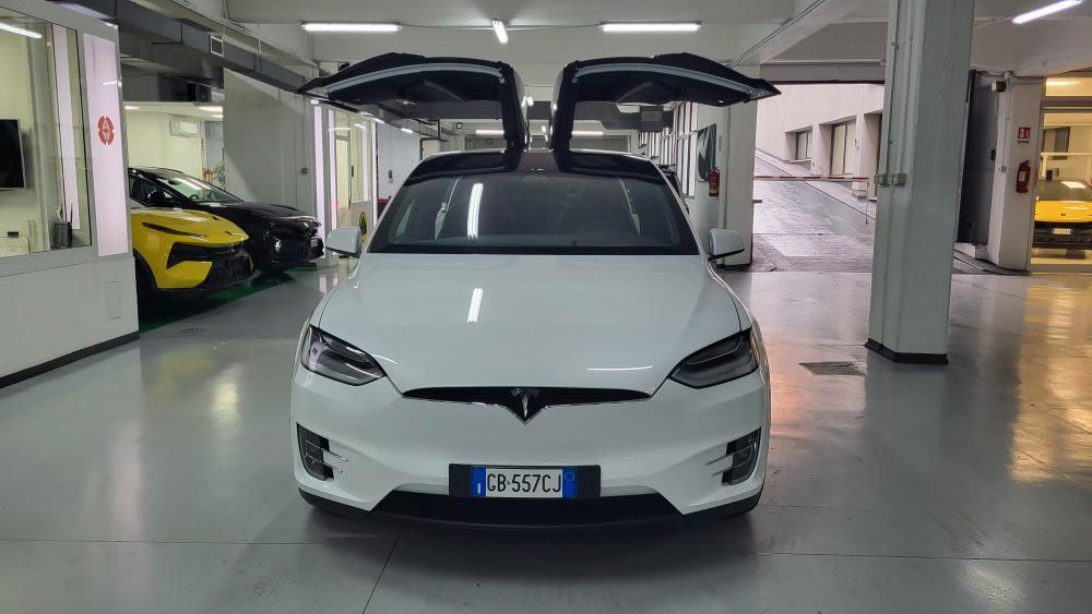 Tesla Model X Long Range Plus awd
