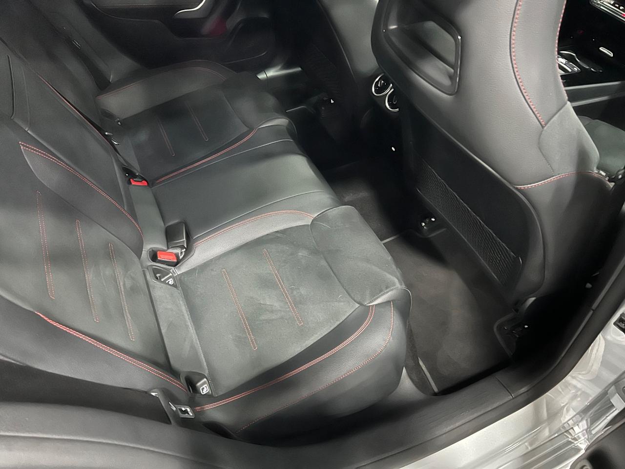 Mercedes Benz A180d Aut. AMG Line Premium 116 cv