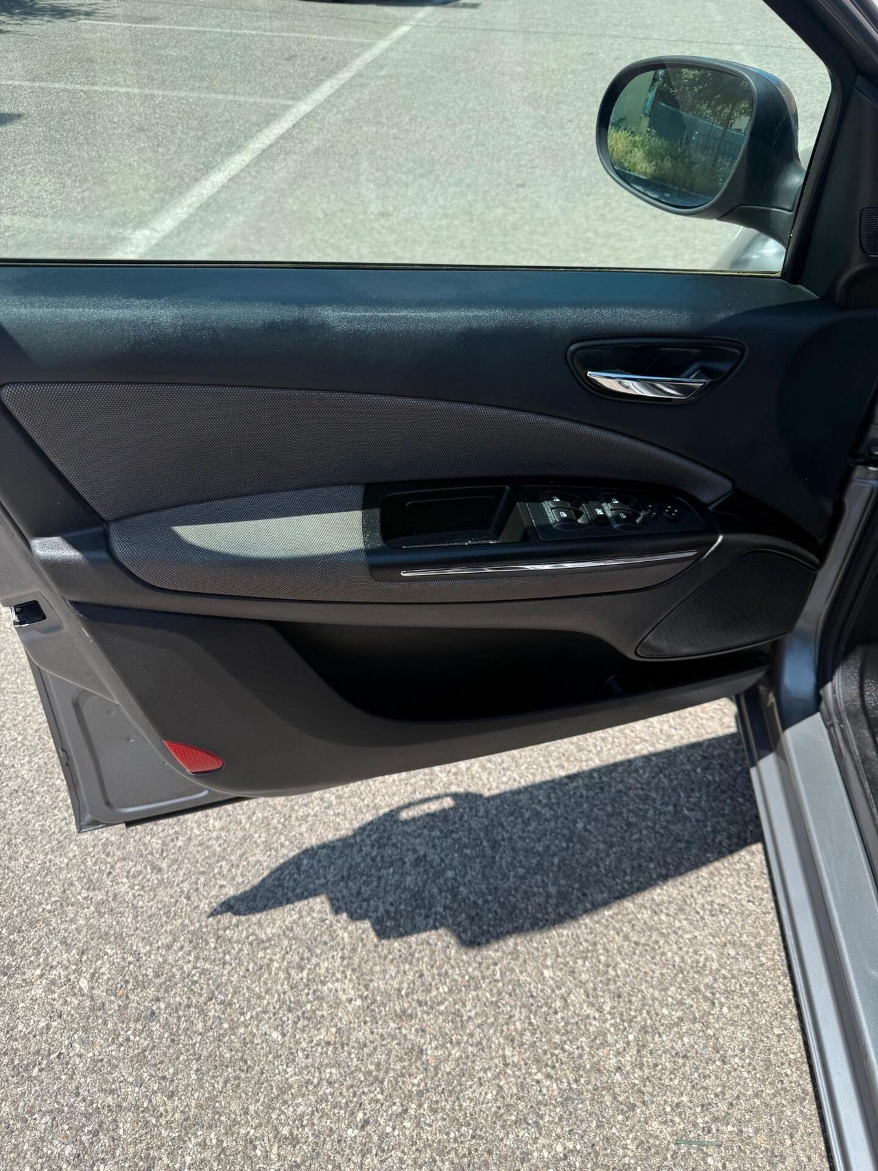 Fiat Bravo 1.6 MJT - 12 MESI DI GARANZIA -