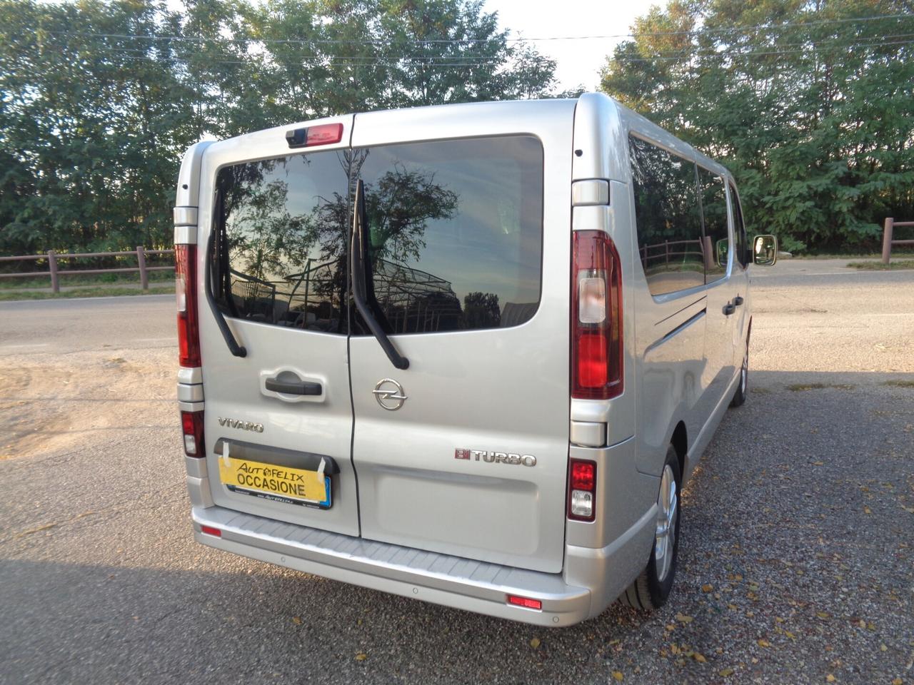Vivaro 1.6 BiTurbo 145CV 9 posti full optionals