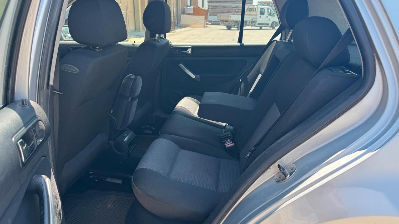 VOLKSWAGEN GOLF 4 1.6 105CV - 2003
