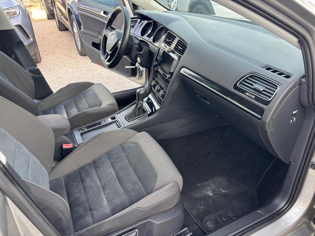 VW GOLF BUSINESS 1.6TDI 105CV DSG HIGHLINE