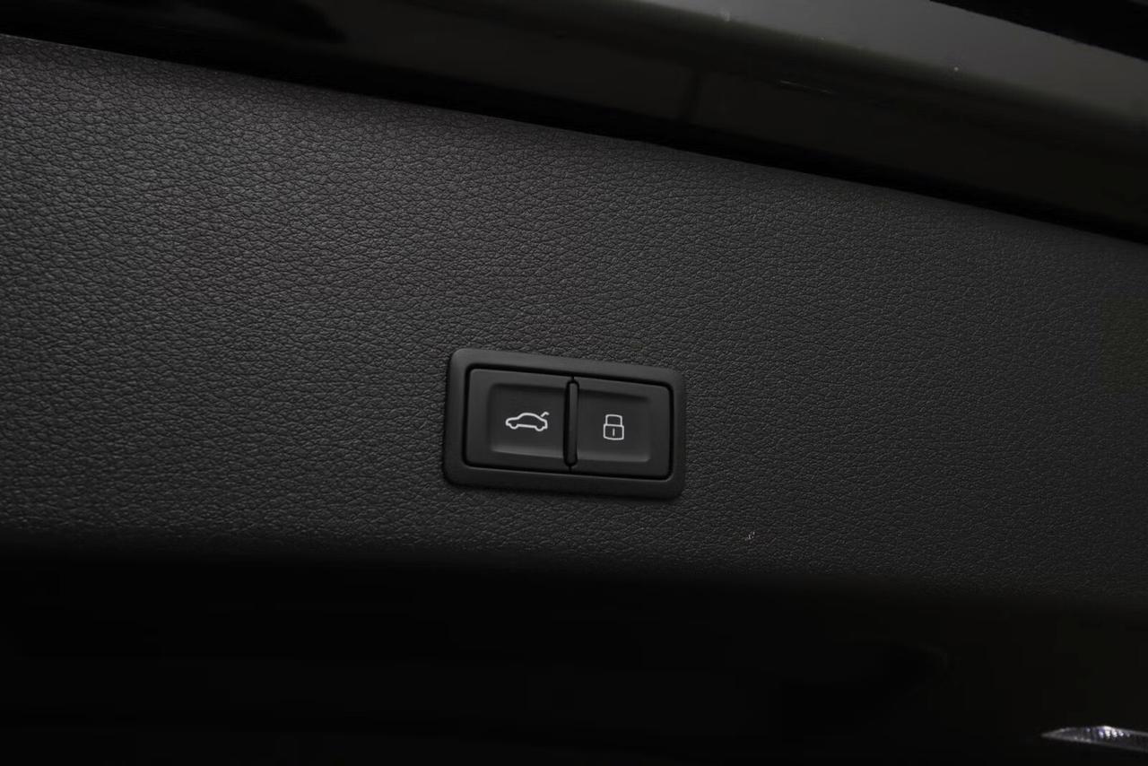 Audi e-tron S line Black Edition