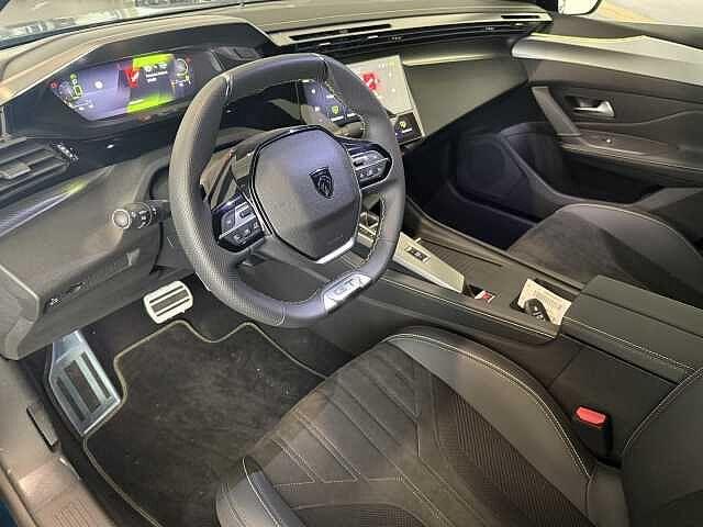 Peugeot 408 Hybrid 136 e-DCS6 GT