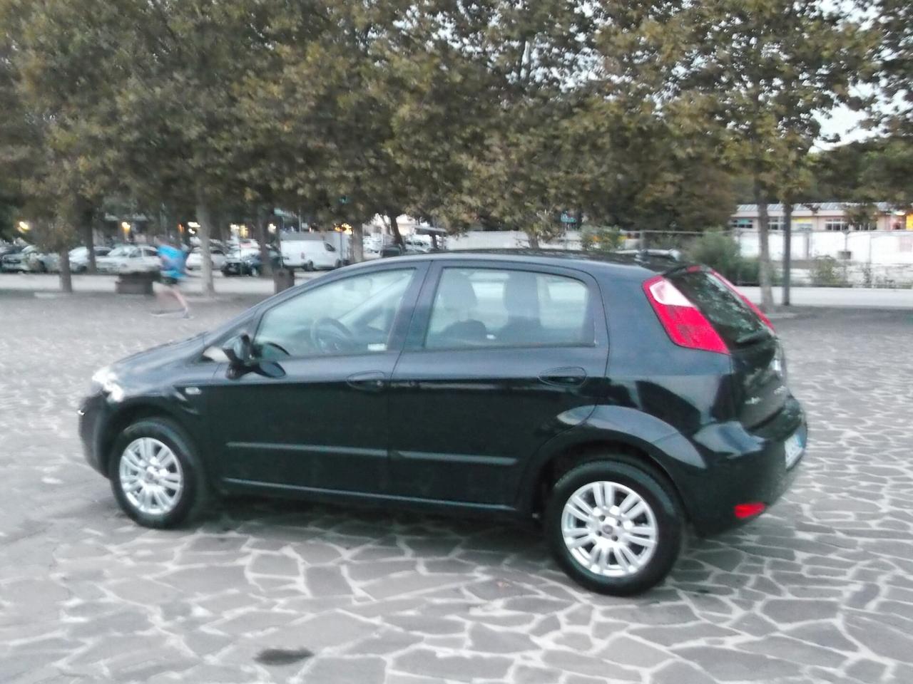 Fiat Punto 1.4 Metano Neopatentati 2016
