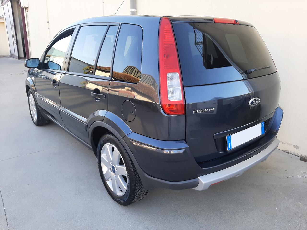 Ford Fusion 1.4 16V 5p. Titanium