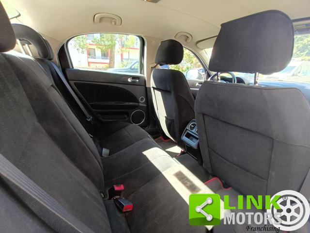 ALFA ROMEO 159 1.9 JTDm 16V Exclusive