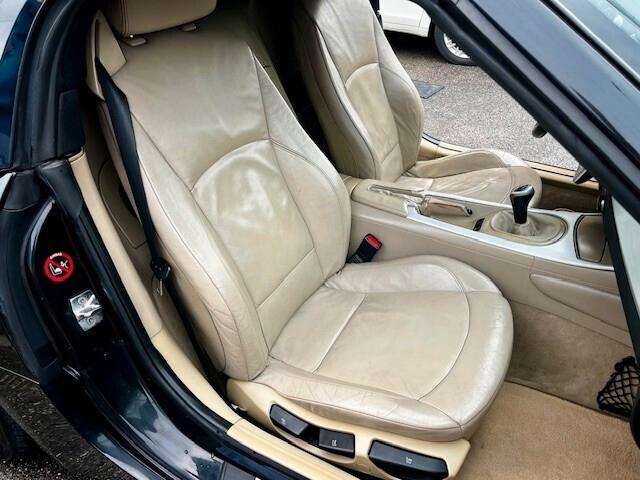 BMW Z4 Roadster 2.5i "HARD TOP / FARI XENO / PDC"