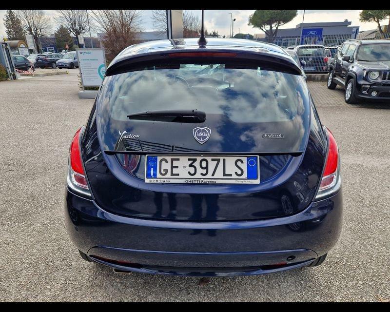 Lancia Ypsilon 1.0 FireFly 5 porte S&S Hybrid Gold