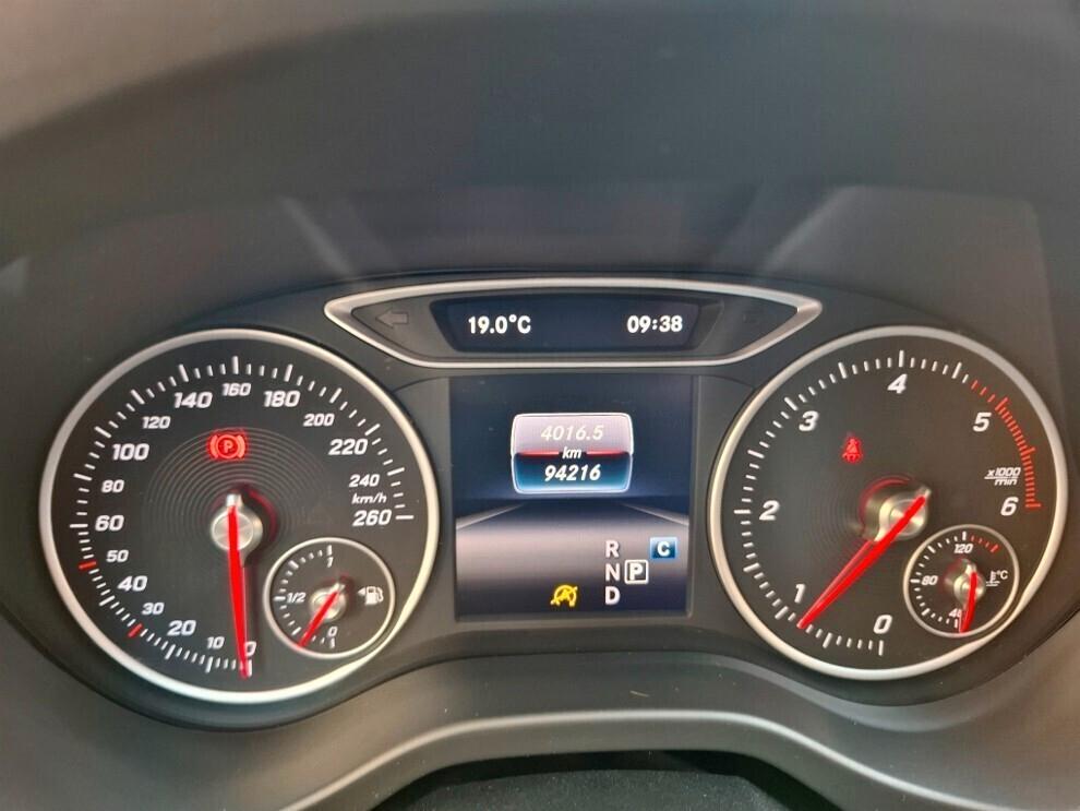 Mercedes-benz A 180 1.5 AUTOMATICA UNIPRO' RETROCAMERA NAVI PELLE