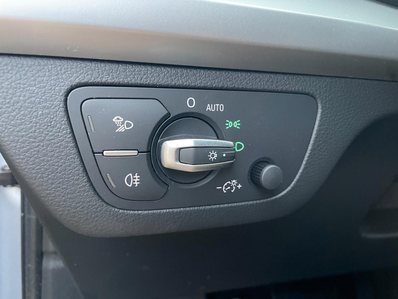 Audi Q5 35 TDI S tronic Business