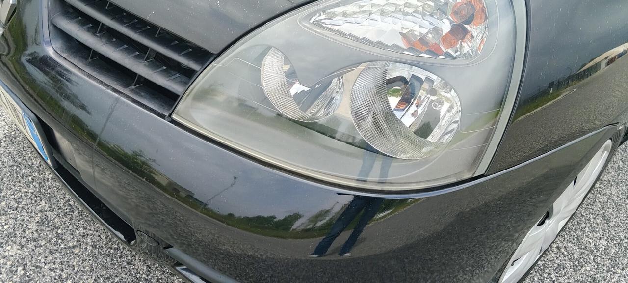 Renault Clio Storia 1.2 5 porte GPL Confort