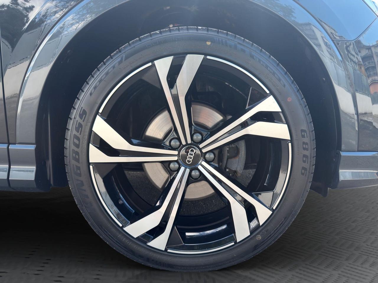 Audi Q3 SPORTBACK 35 TDI S tronic line edition