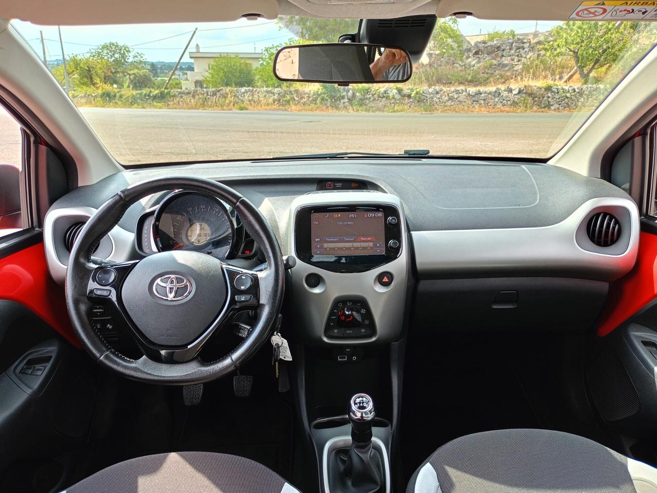 Toyota Aygo X 1.000 5 porte x-clusiv