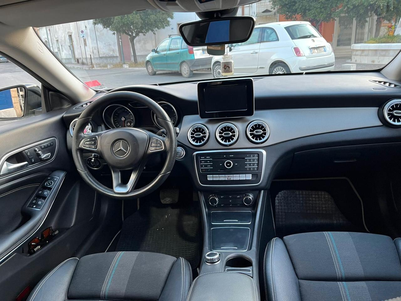Mercedes-benz CLA 200 d S.W. Automatic Premium