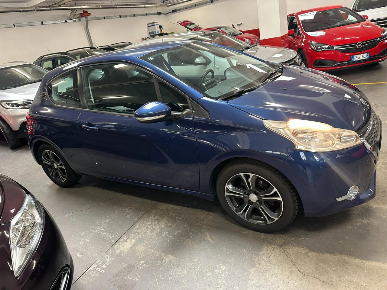 Peugeot 208 1.2 VTi 82 CV 3 porte Allure