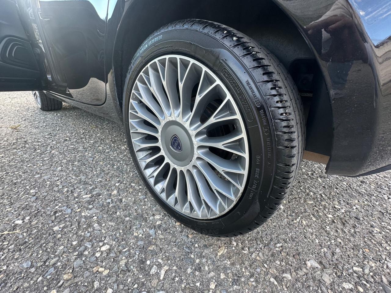 Lancia Ypsilon 1.3 MJT 16V 95 CV 5 porte S&S Gold