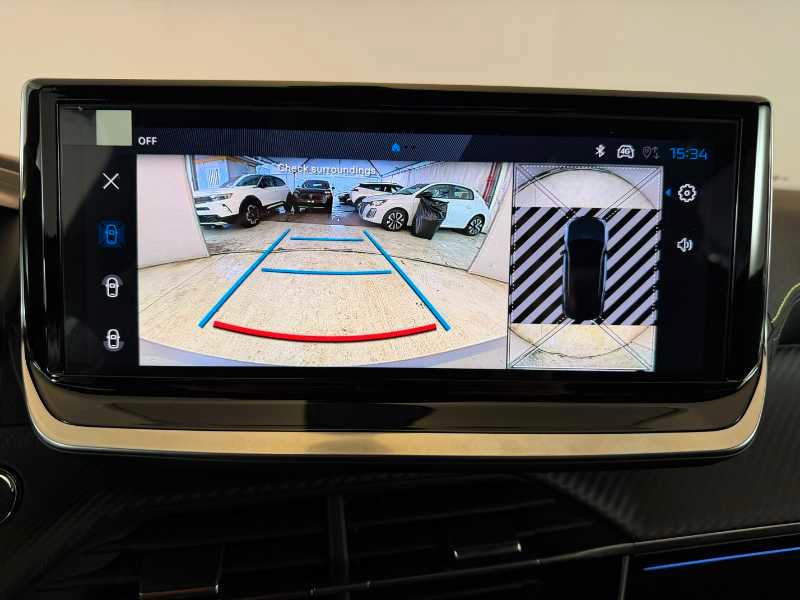 PEUGEOT 2008 GT Hybrid 136 e-DCS6