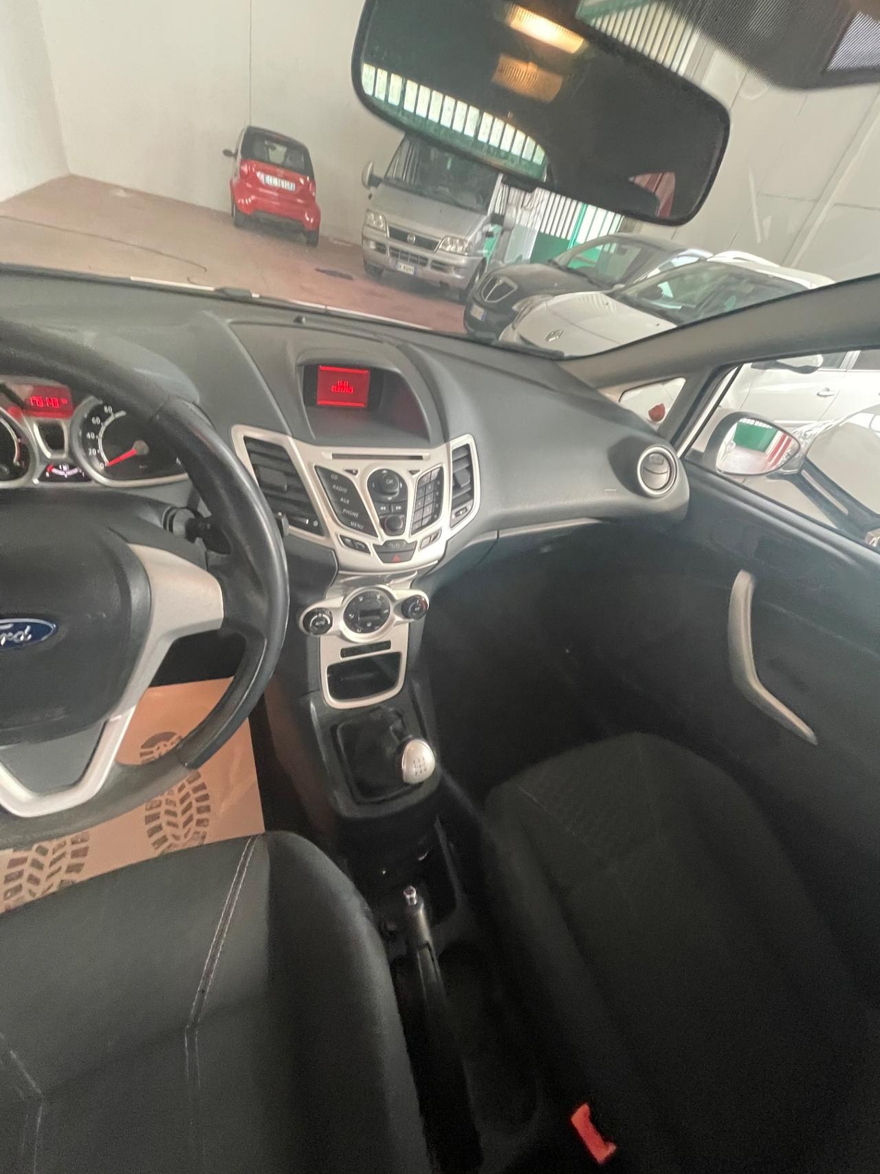Ford Fiesta 1.2 82CV 3 porte Titanium SI NEOPATENTATI