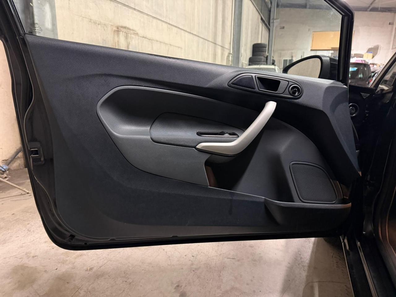 Ford Fiesta 1.4 TDCi 3pTitanium GARANZIA 12 mesi