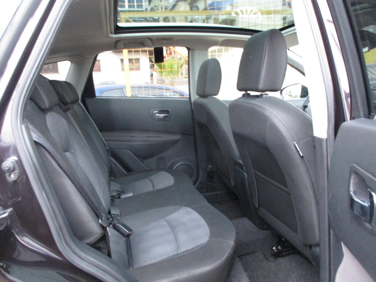 Nissan Qashqai 2.0 dCi FULL OPT (NAVI) 2011