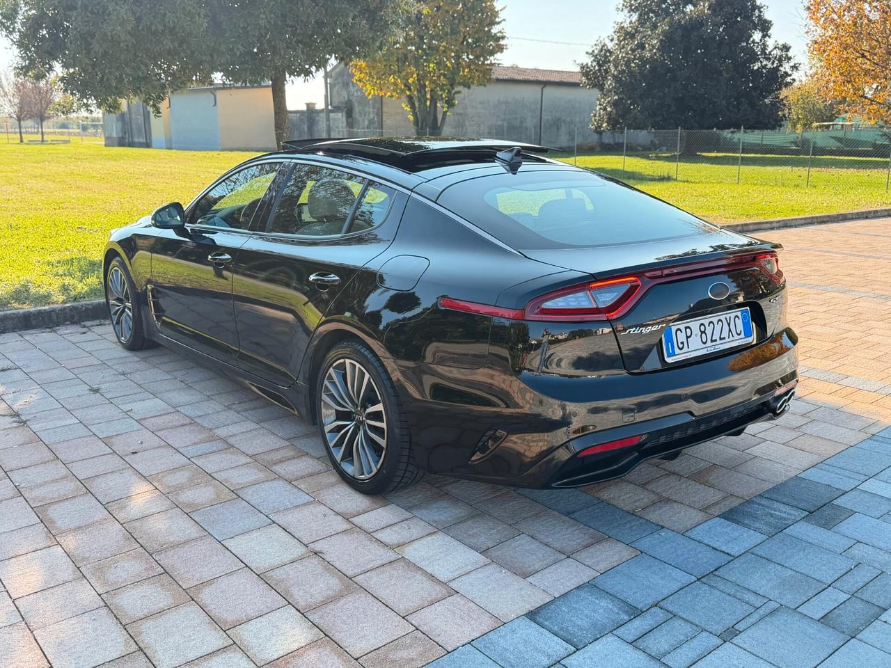 Kia Stinger 2.2 CRDi RWD AT8 GT Line