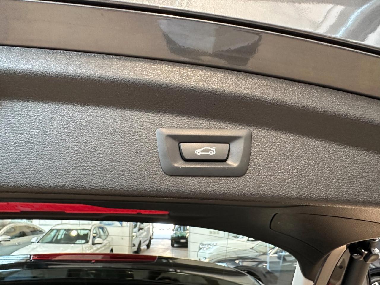 BMW X2 sdrive18d Business X Auto - LED-18"-Navi PRO - IVA