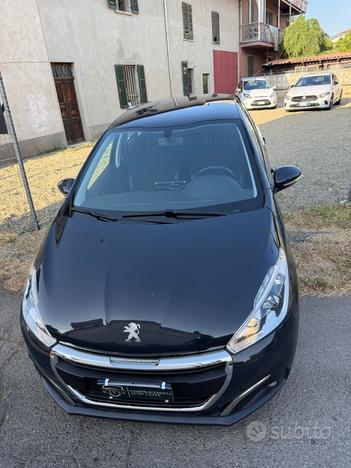 Peugeot 208 1.0 benzina euro 6b 76 mila km