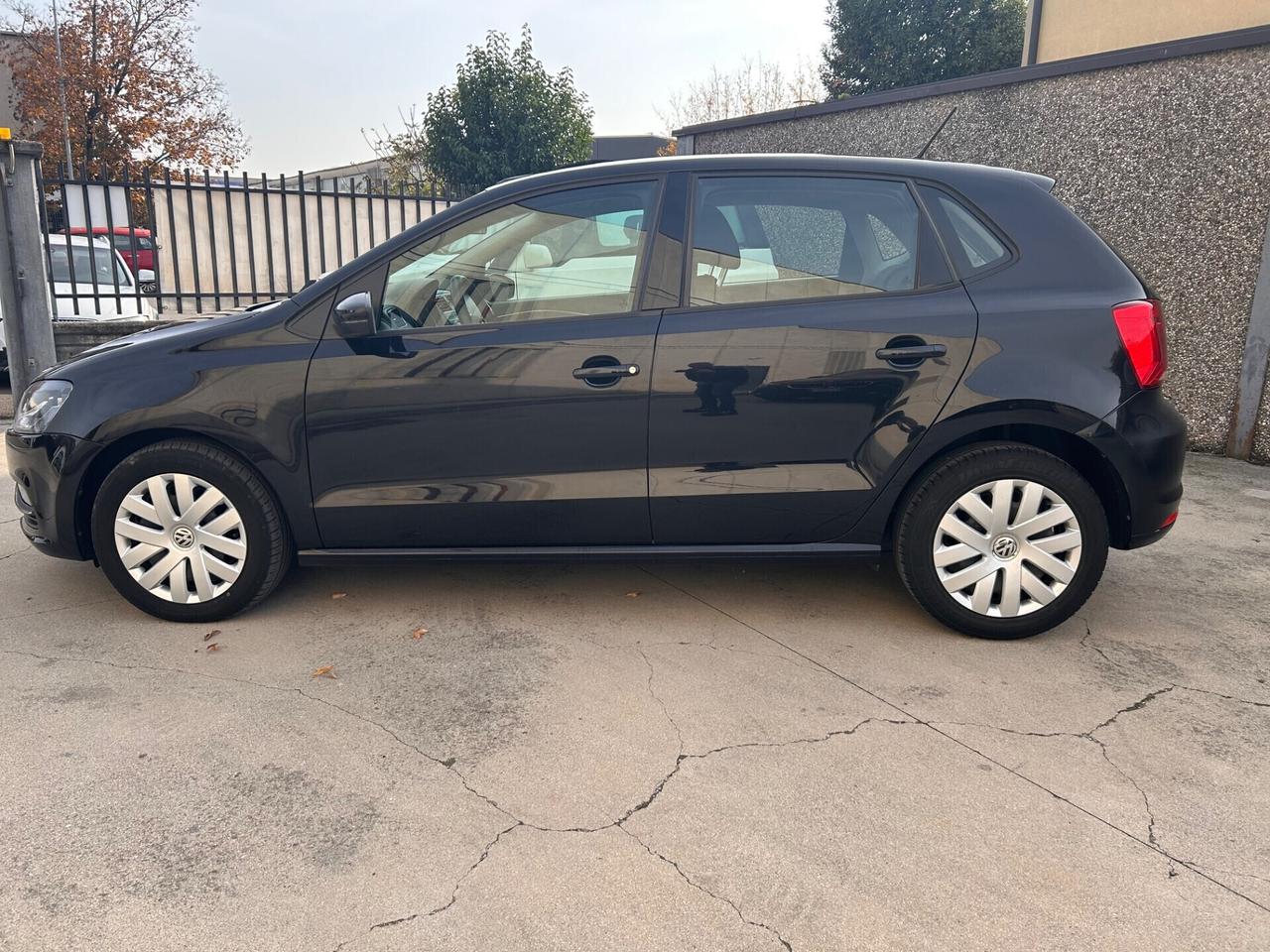 Volkswagen Polo 1400 tdi 75 cv neopatentati euro6