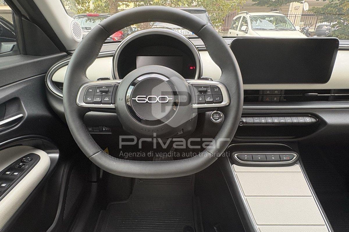 FIAT 600 Hybrid 145 CV DCT MHEV La Prima