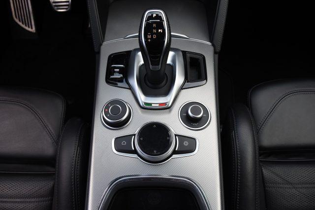 ALFA ROMEO Stelvio 2.2 210 CV AT8 Q4 VELOCE