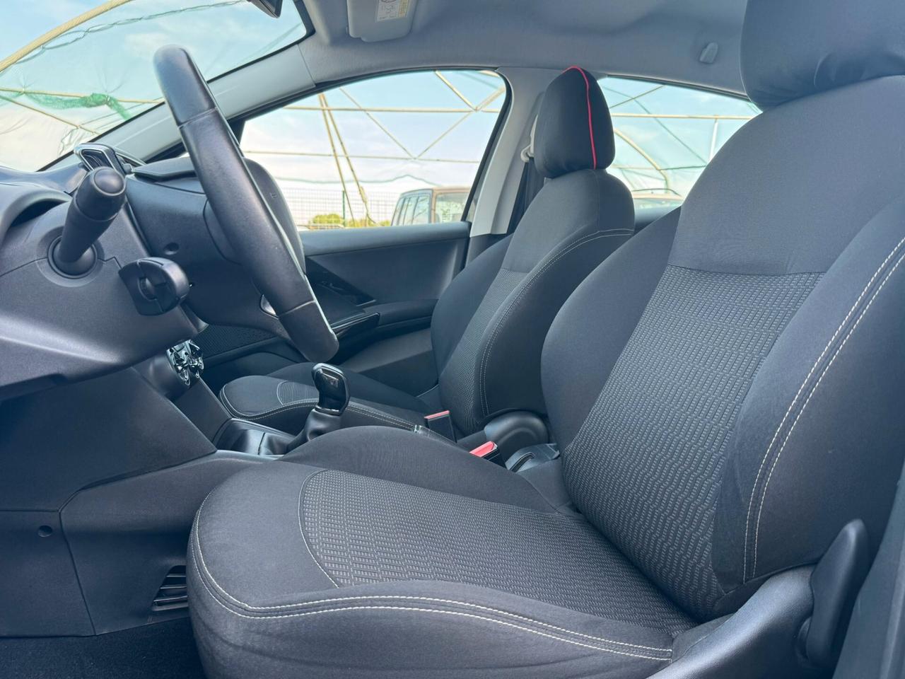 Peugeot 208 PureTech 82 5 porte Allure