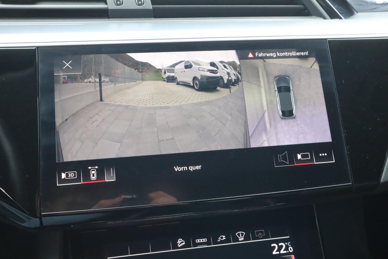 E Tron 55 408CV QUATTRO 360° HUD MATRIX 21"