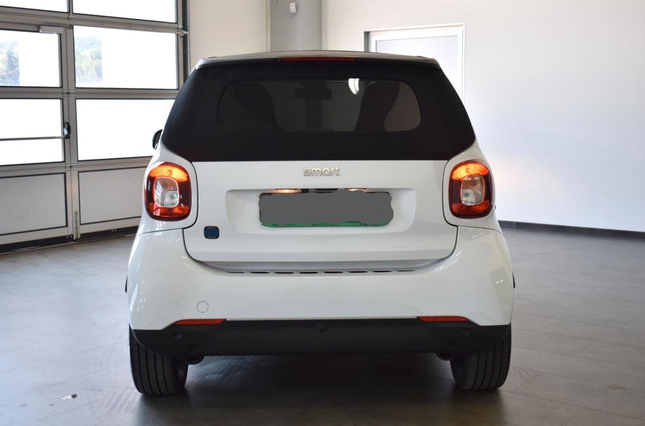 Smart ForTwo EQ cabrio Suitegrey (4,6kW)