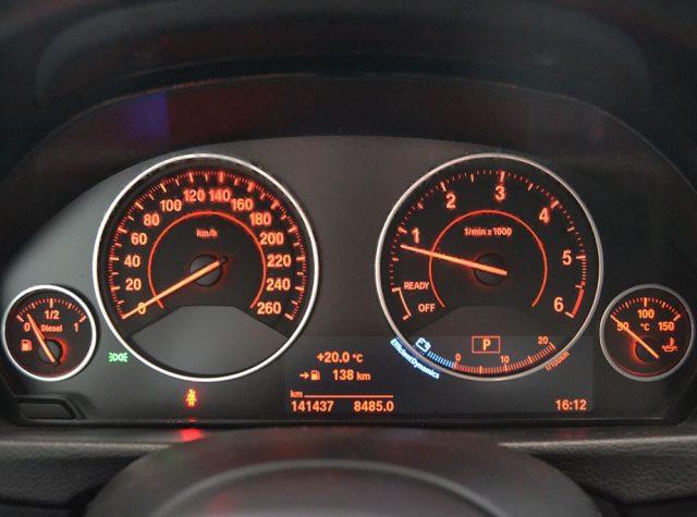 BMW 420 d Coupé Sport Automatica-Navi-Xenon-Pdc