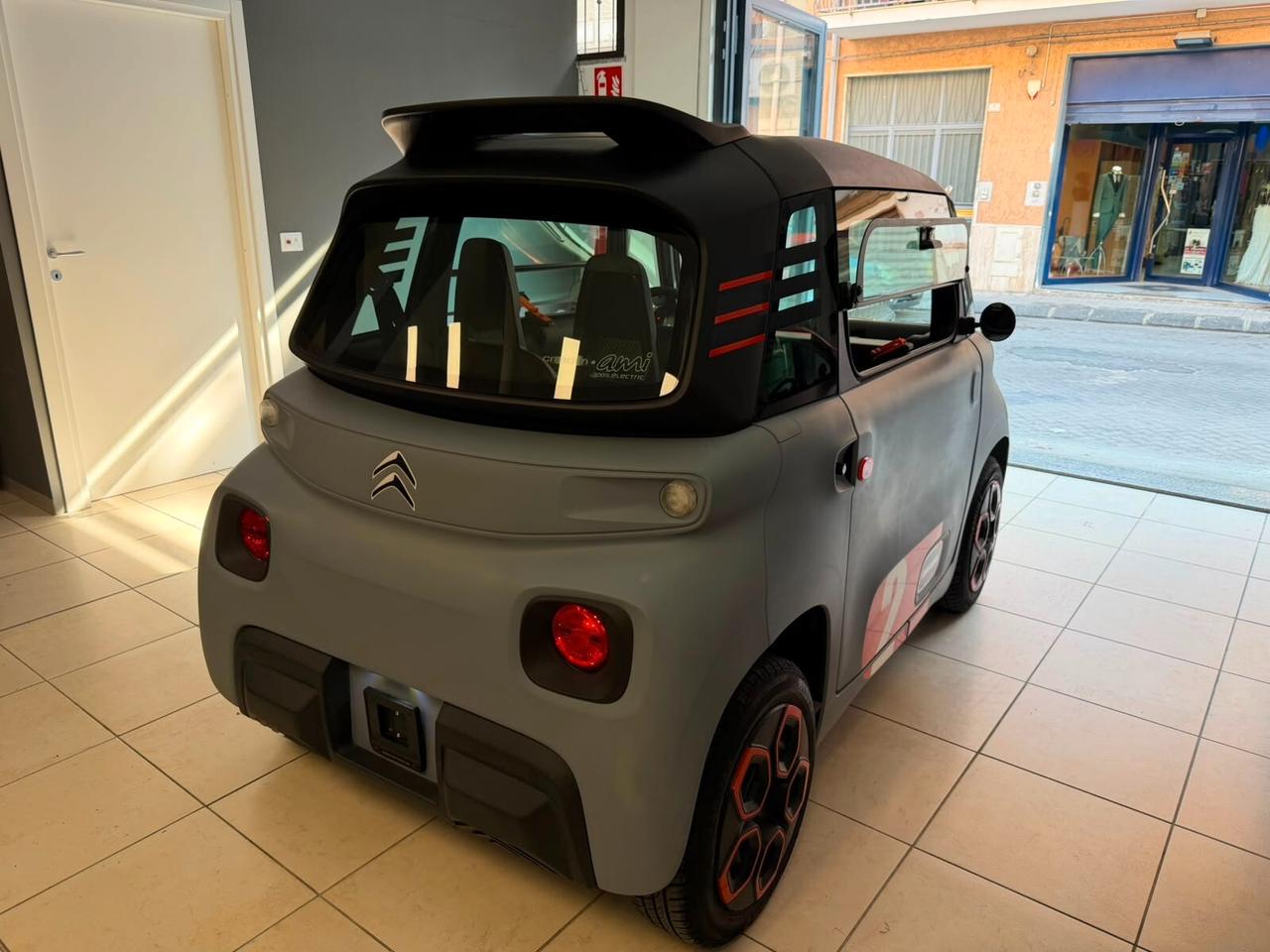 Citroen Ami My Pack Orange rate da 70 al mese