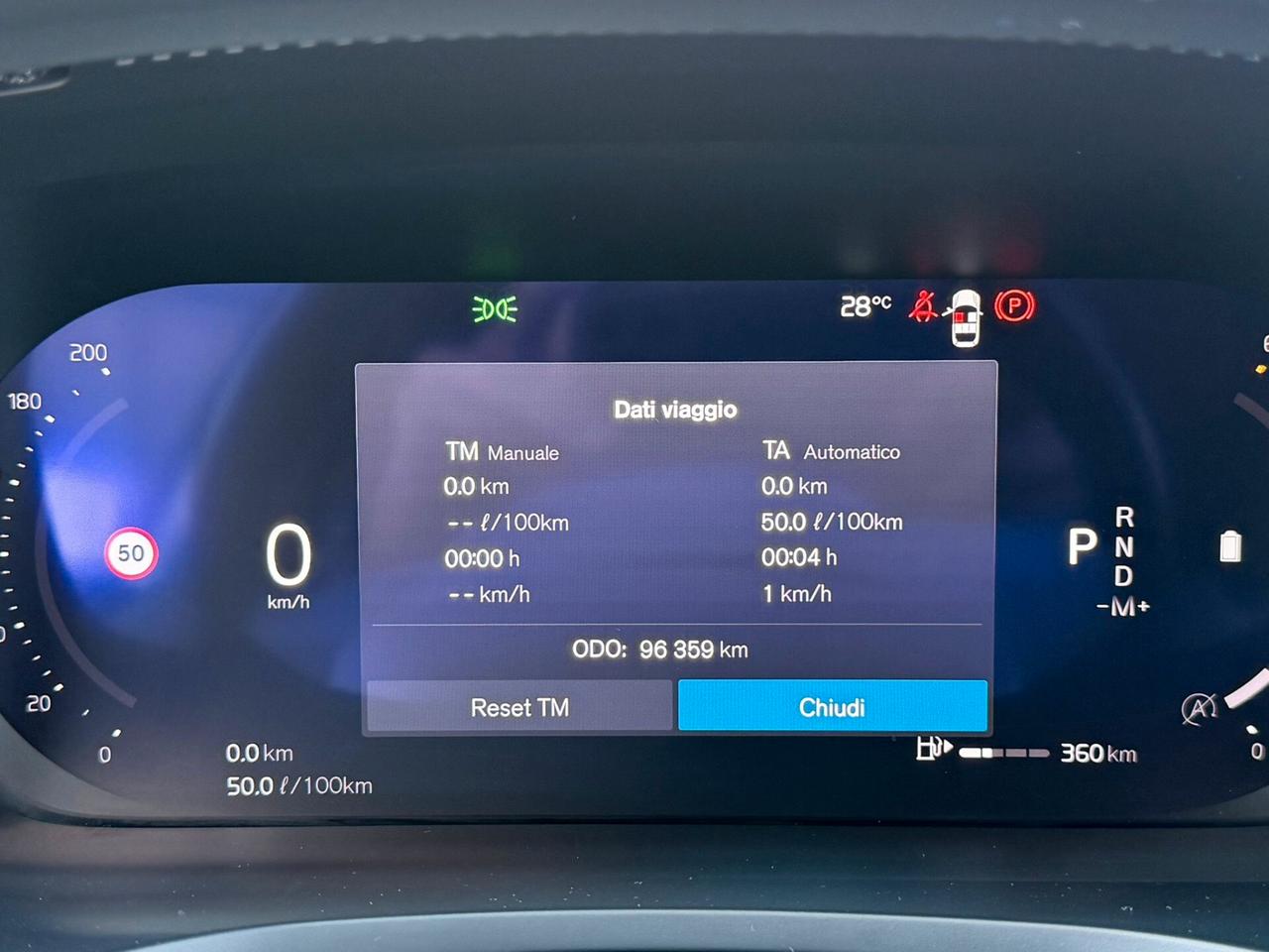Volvo V60 Cross Country 2.0 B4 (d) AWD auto Plus Bright - GARANZIA 2028