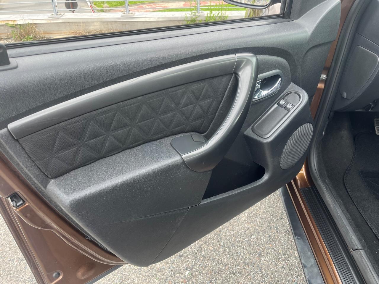 Dacia Duster 1.6 110CV 4x2 GPL Ambiance