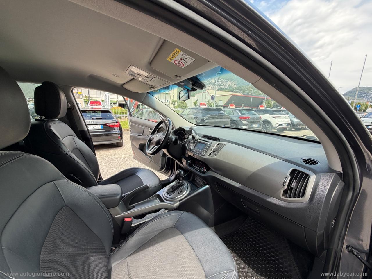 KIA Sportage 2.0 CRDI AWD REBEL GANCIO TRAINO - 4X4