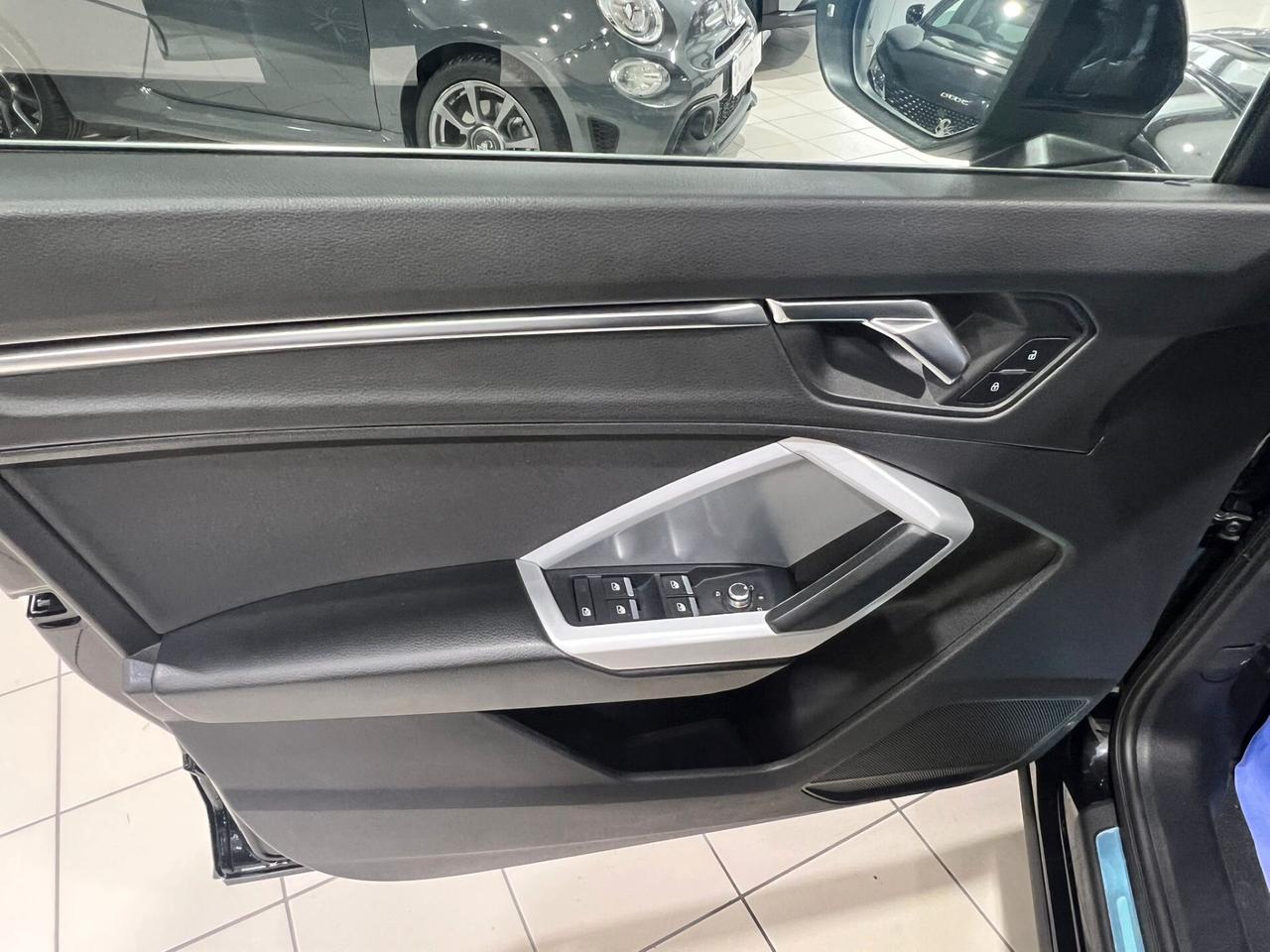 Audi Q3 35 TDI S tronic Business Advanced